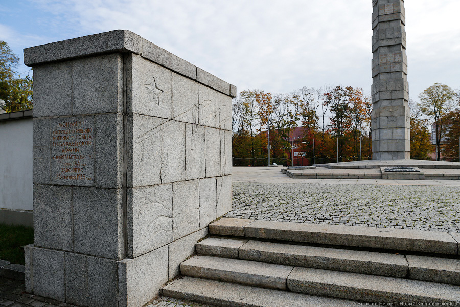 Дошли до Путина: что известно о вандализме на мемориалах в Калининграде