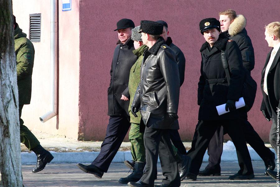 "Солдат спит - министр идет": фоторепортаж "Нового Калининграда.Ru"