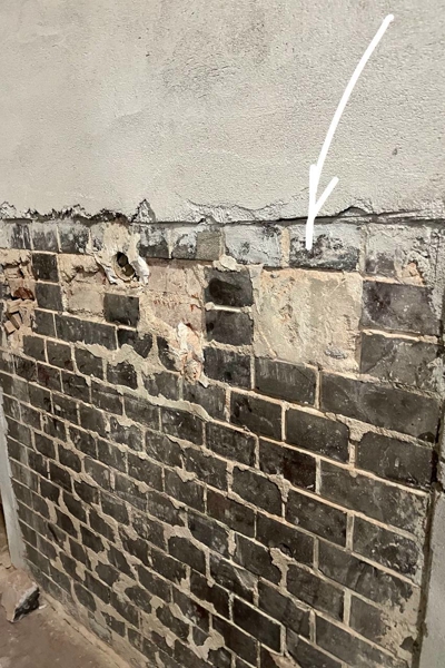 Подъезд бывшего сиротского приюта в Калининграде хотят украсить расписной плиткой (фото)