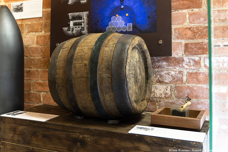 «За крепостной стеной»: Музей янтаря открыл экспозицию в пороховом погребе (фото)