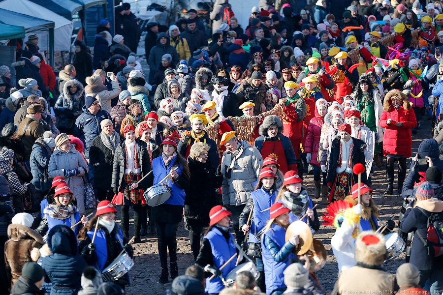 Дым, шум, колбаса: в Калининграде прошел День длинной колбасы