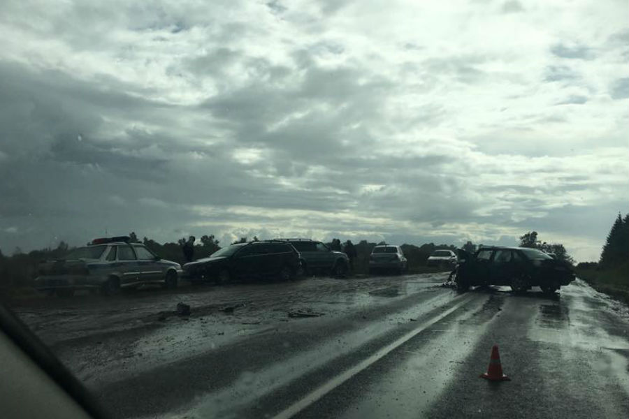 В ДТП под Гвардейском в результате лобового столкновения погиб 27-летний водитель