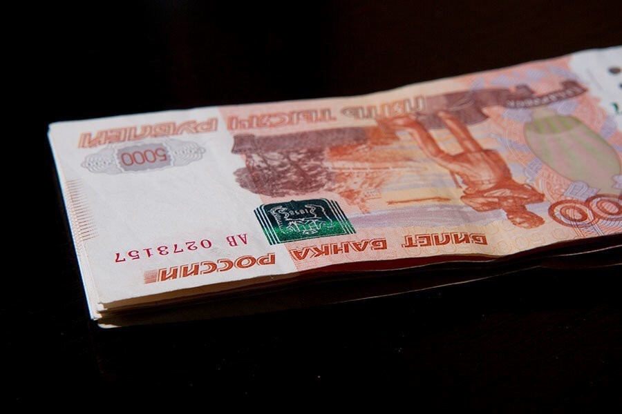 Министр финансов объяснил, почему решено не раздавать деньги россиянам «с вертолета»
