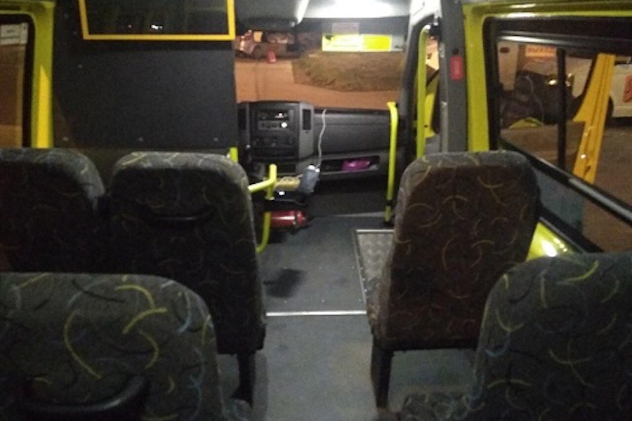 На Дзержинского в резко затормозившей маршрутке пострадала пенсионерка