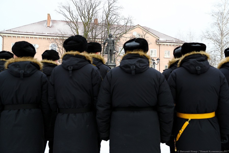 Стеклопластик и мины в грунте: в Балтийске в состав ВМФ поступил новый корабль (фото)
