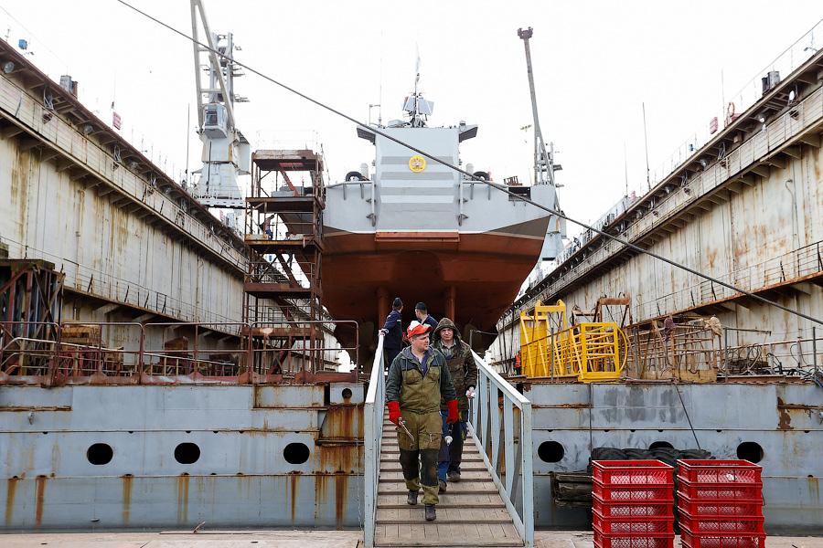 В ожидании стабильности: как ВРИО губернатора прислушивался к судостроению