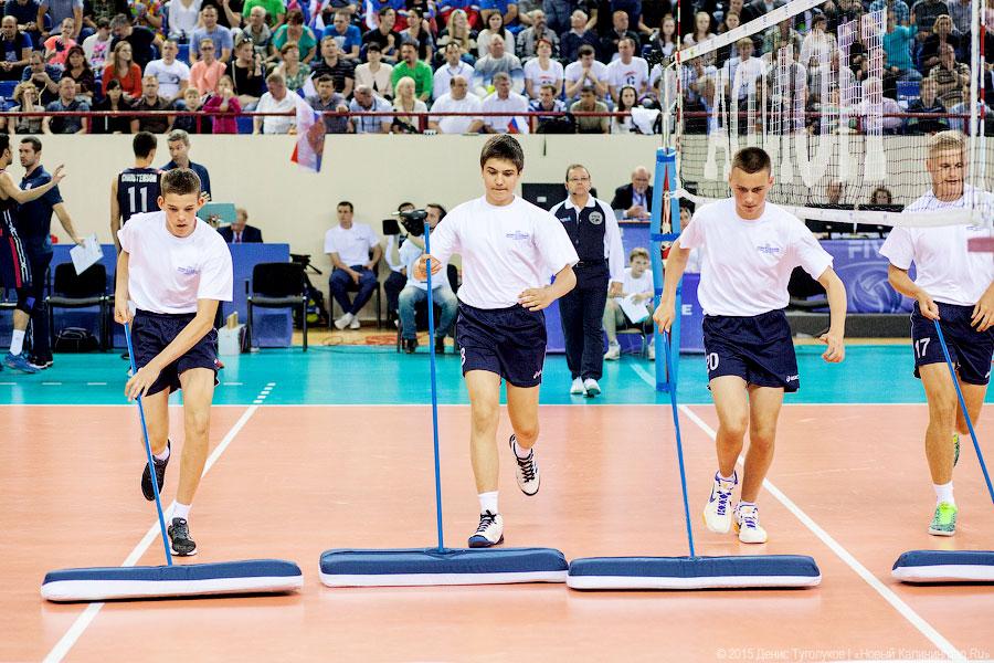 В девятый раз подряд: мужская сборная России по волейболу уступила США (фото)