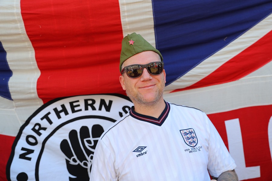 Captain Vodka: болельщики сборных Англии и Бельгии на улицах Калининграда (фото)