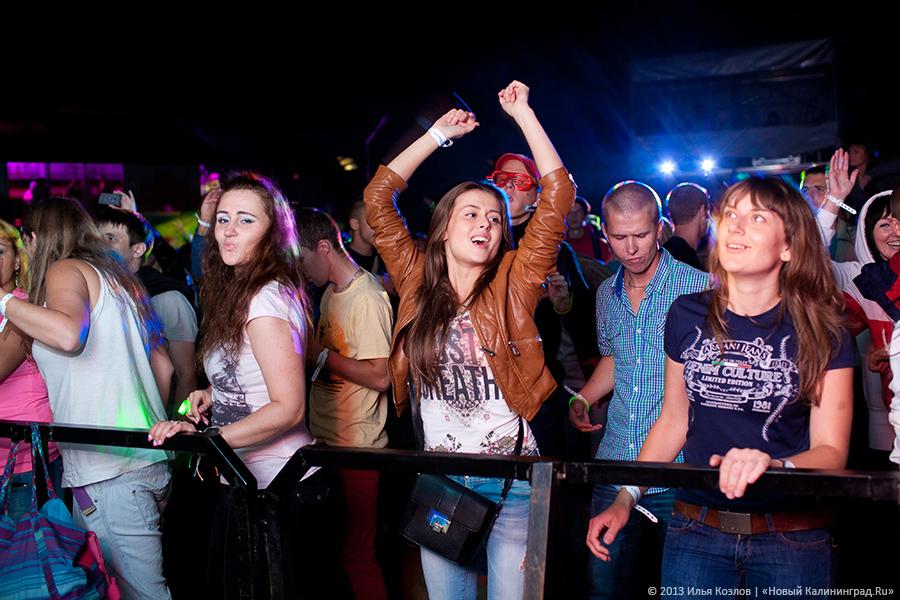 Последний летний опен-эйр: в Зеленоградске прошел фестиваль «Янтарный пляж»