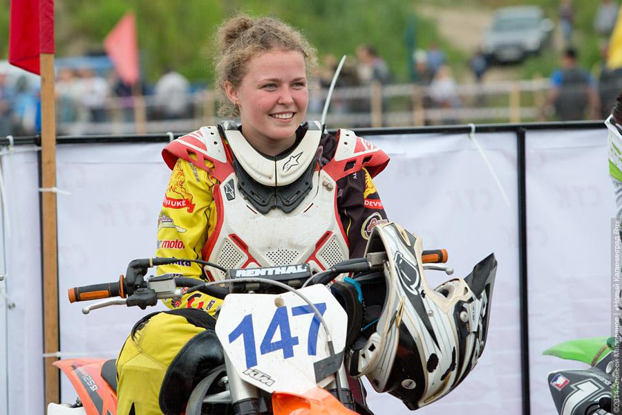 И женщины, и дети: мотокросс на Северной горе