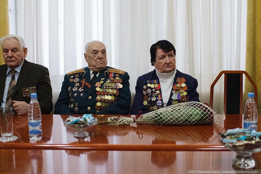 «Важно, чтобы помнили»: Александр Ярошук на встрече с участниками Сталинградской битвы