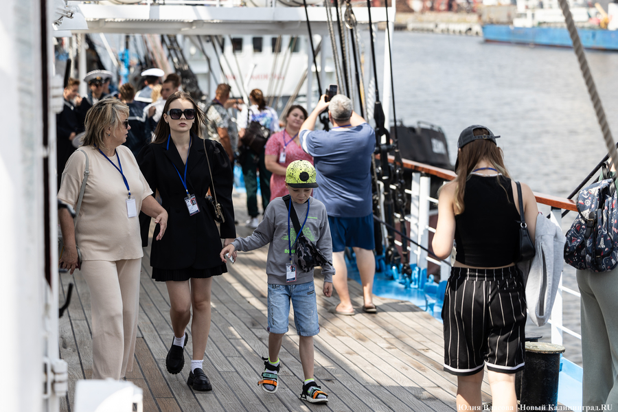 Верёвки, мачты, моряки: в Калининграде открылся фестиваль «Паруса Мира» (фото)