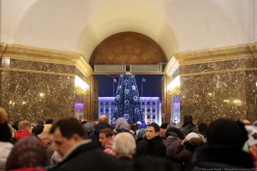 С огнем мира: как в Калининграде прошла рождественская служба