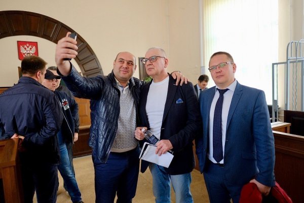 Экс-министра строительства Кушхова суд отпустил из-под домашнего ареста