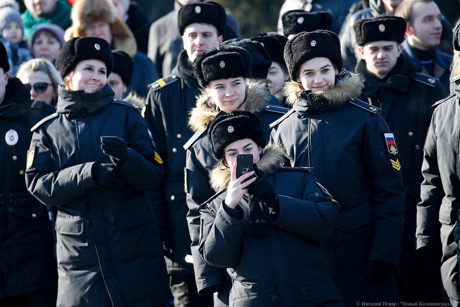 Холодное утро 23-го: в Калининграде почтили память воинов-героев
