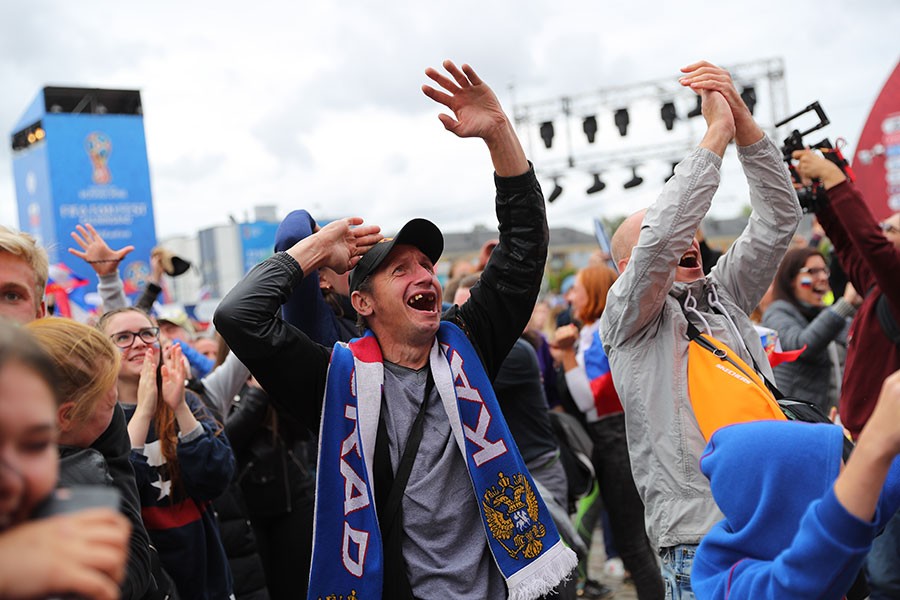 Усы победы: как Калининград болел и радовался за сборную России (фото)