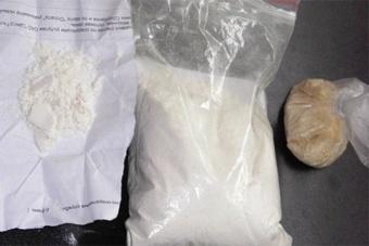 Полицейские задержали мужчину, который готовился продать 3,2 тыс доз метамфетамина