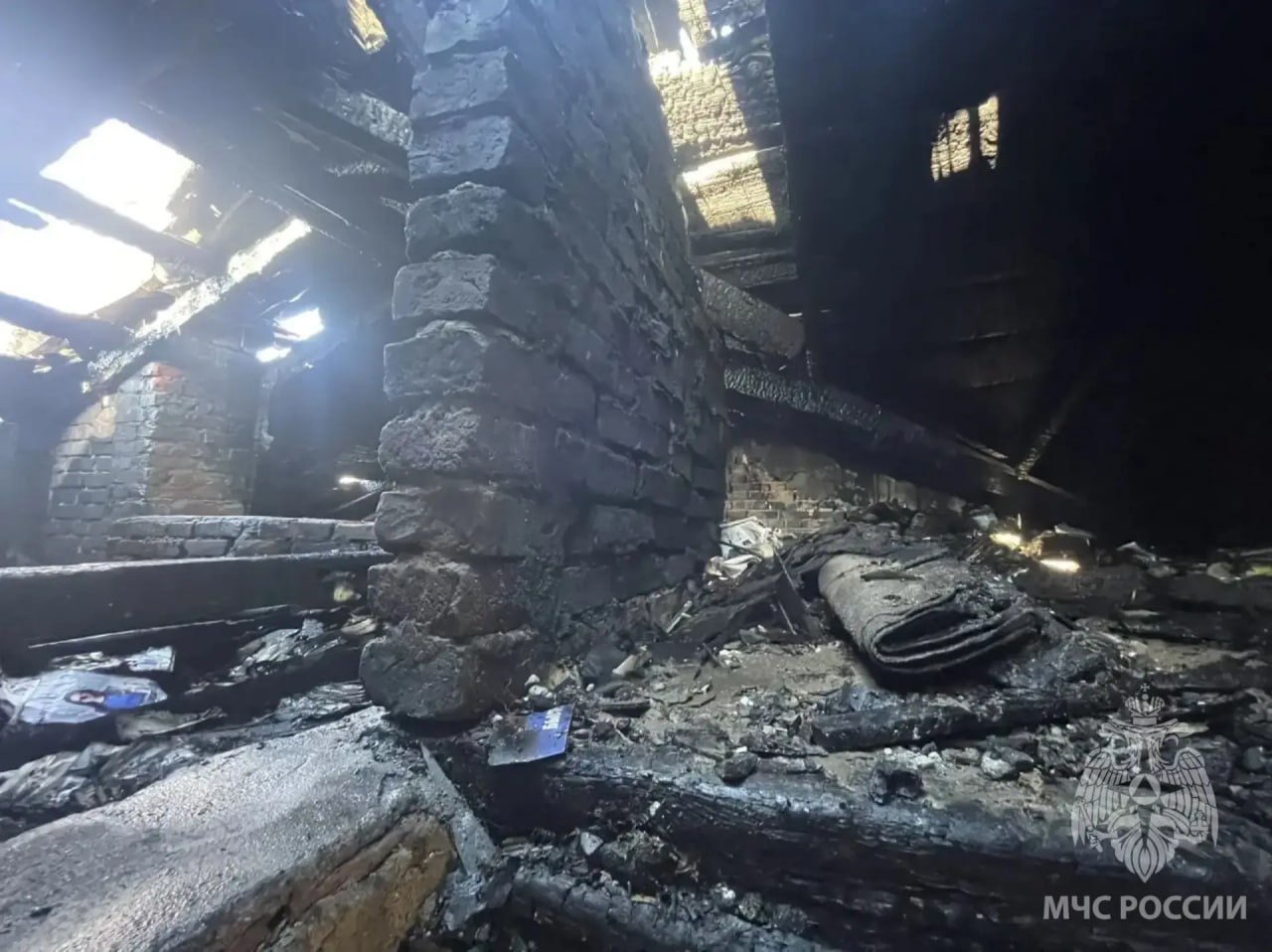 В расселённом историческом доме на Рижской произошел пожар