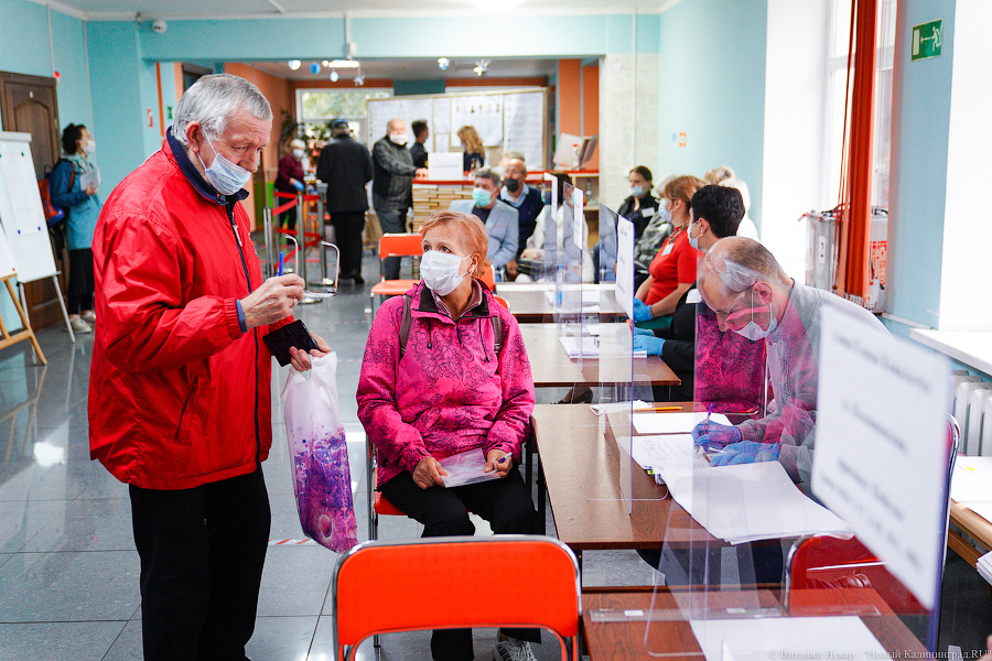 На участках и на кухне: как в Калининградской области прошёл первый день выборов