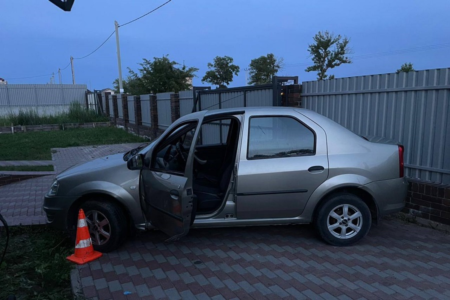 В Гурьевском районе пострадал выпавший из автомобиля ребенок