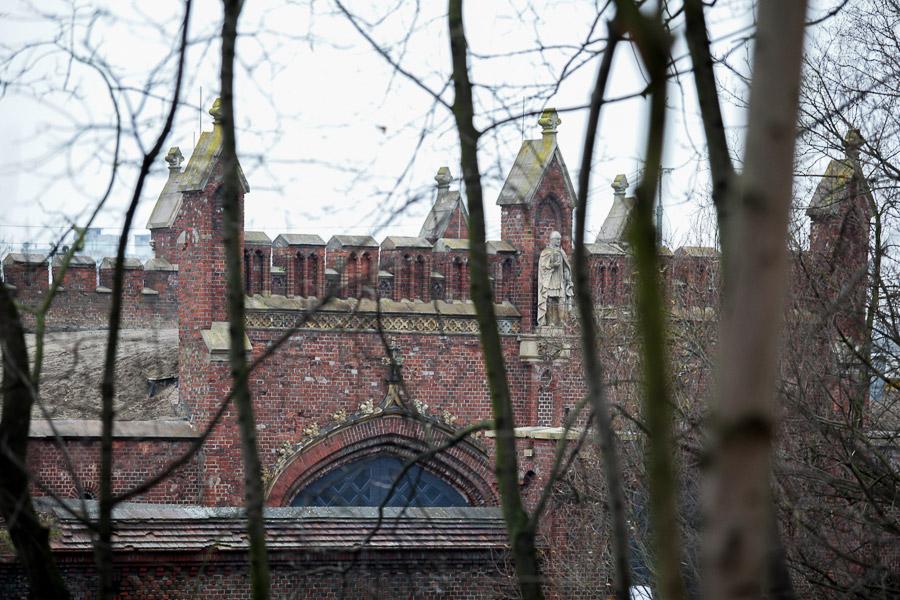 Полминарета: что происходит на стройке мечети в бывшем парке 40-летия ВЛКСМ