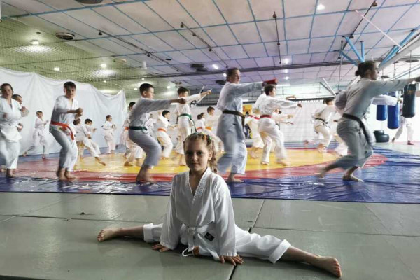 Центр Традиционного «Годзю-Рю Каратэ До» объявляет о наборе с четырёх лет