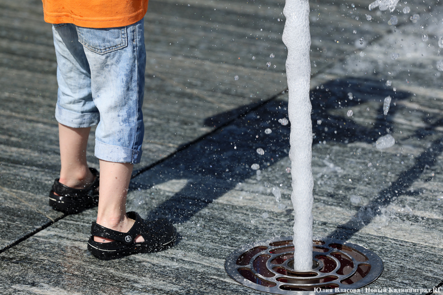На площади у Дома искусств завершается благоустройство. Вот как она выглядит (фото)