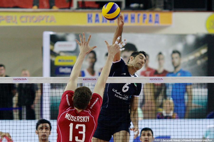 Большой волейбол: фоторепортаж с матча Мировой лиги «Россия — Иран»