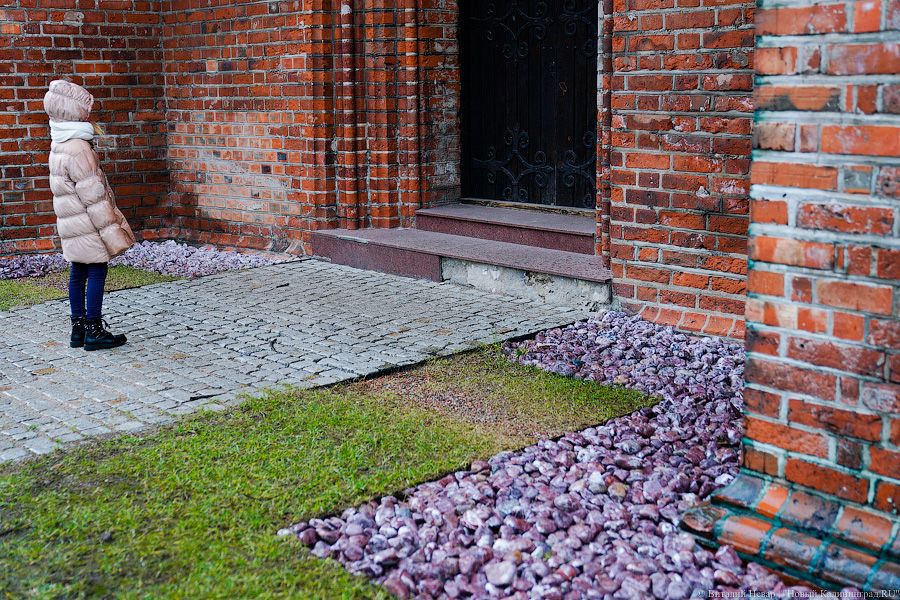 «Грязные» миллионы: во что превратился благоустроенный остров Канта к весне (фото)