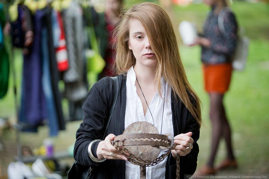 Диван, чемодан, саквояж: всё о субботней барахолке в «Воротах»