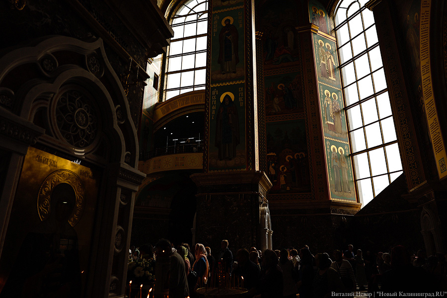 От заката до рассвета: патриарх Кирилл провёл богослужение в Калининграде (фото)