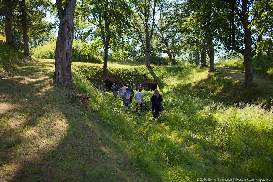 С легендами и зоопарком: форт Дёнхофф под Калининградом открылся для туристов