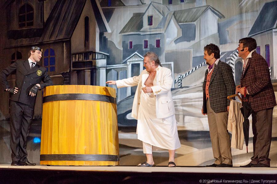 «Ревизор приехал»: фоторепортаж с репетиции спектакля «К нам едет ревизор»