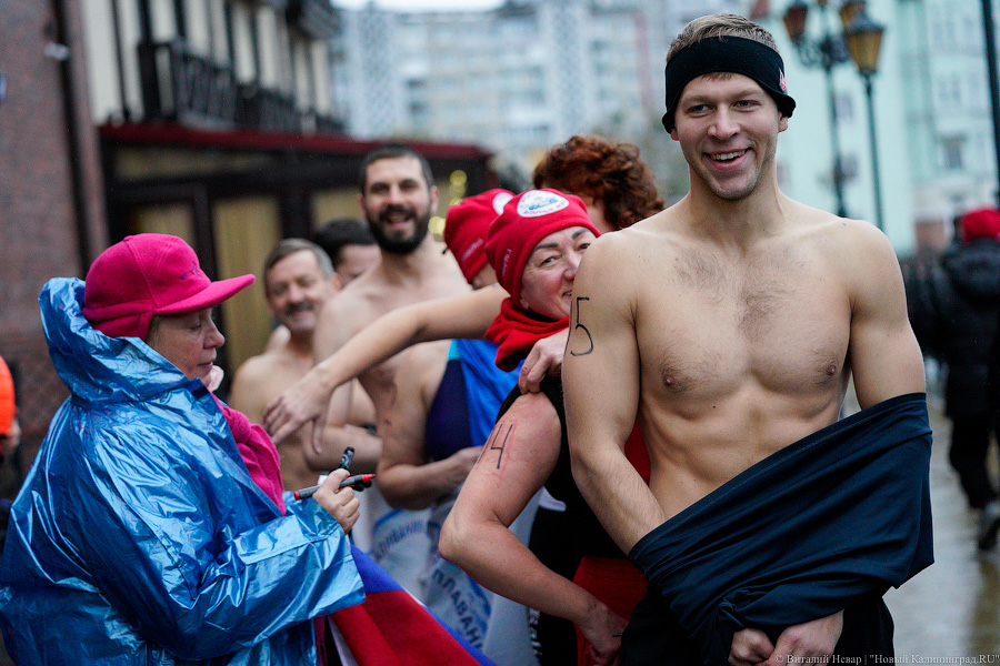 День моржа: как пловцы пытались защитить экосистему Преголи (фото)
