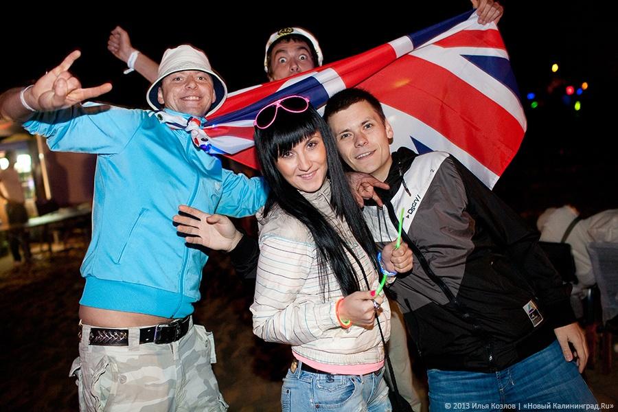 Последний летний опен-эйр: в Зеленоградске прошел фестиваль «Янтарный пляж»