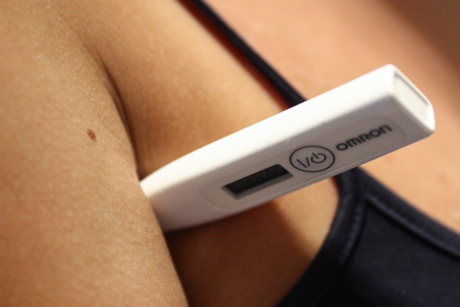 Роспотребнадзор: взрывного роста заражения коронавирусом в стране удается избежать