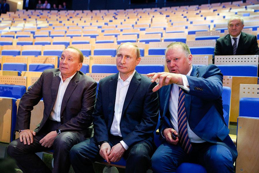 Зритель номер один: Путин в Театре эстрады (фото)