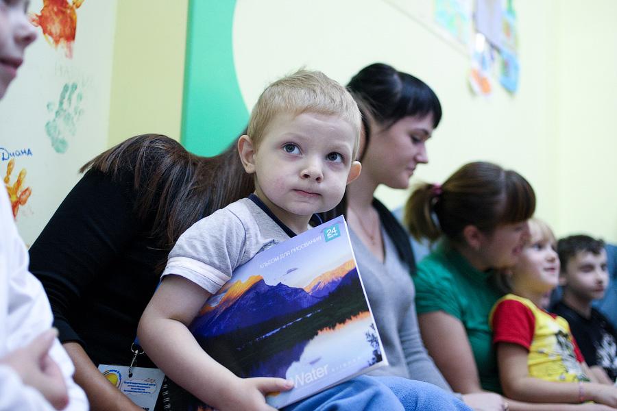 Достать звезду: дети из онкогематологического отделения встретились с Петром Дрангой