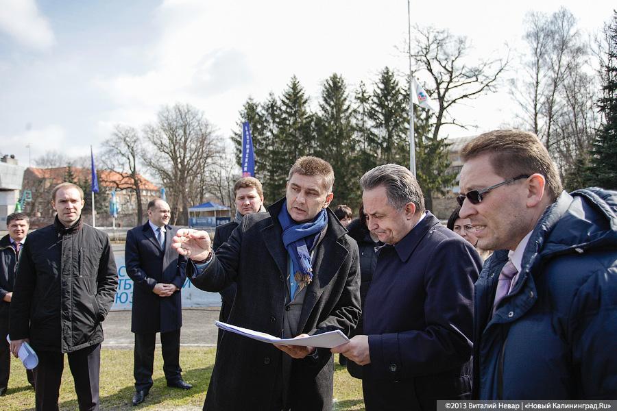 «Мутко без сапог»: фоторепортаж со стройплощадки стадиона к ЧМ-2018