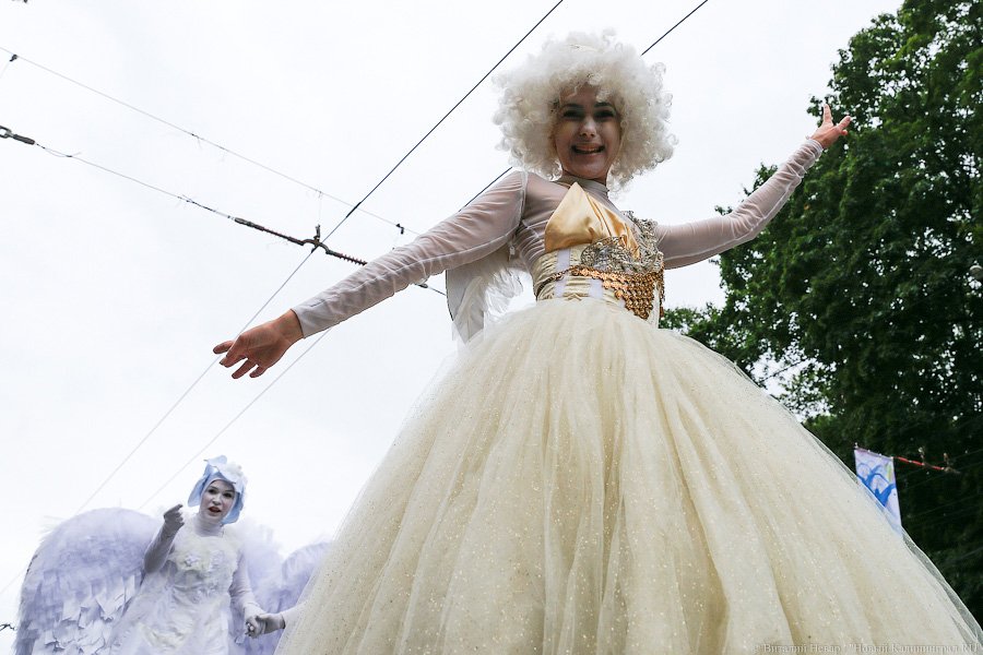 Все при параде: пешеходная зона Калининграда в День города (фото)