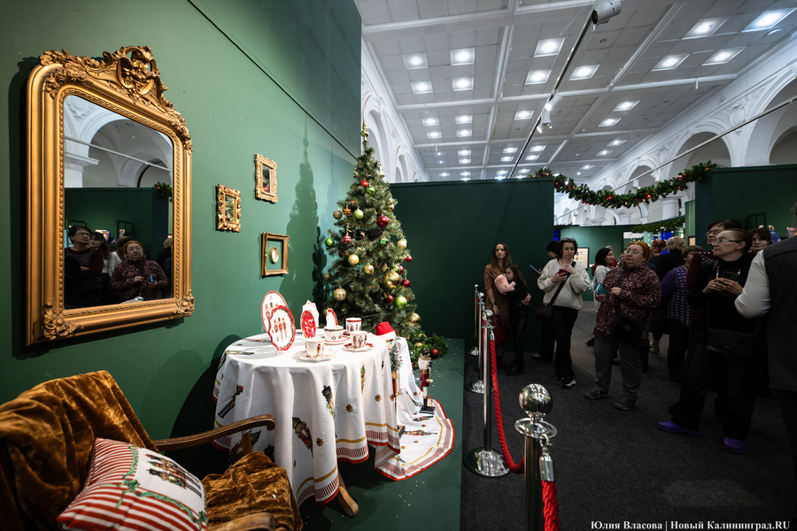 Символы Рождества и мир Гофмана: в Музее искусств открыли новогодний проект (фото)