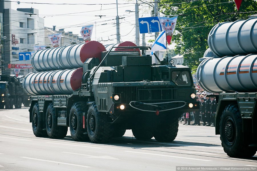 По главной улице с оркестром: как в Калининграде прошёл Парад Победы (фото)