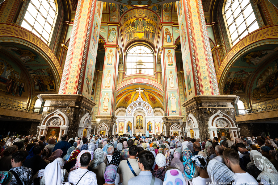 В Калининграде отслужили молебен в честь Казанской иконы Божией Матери (фото)
