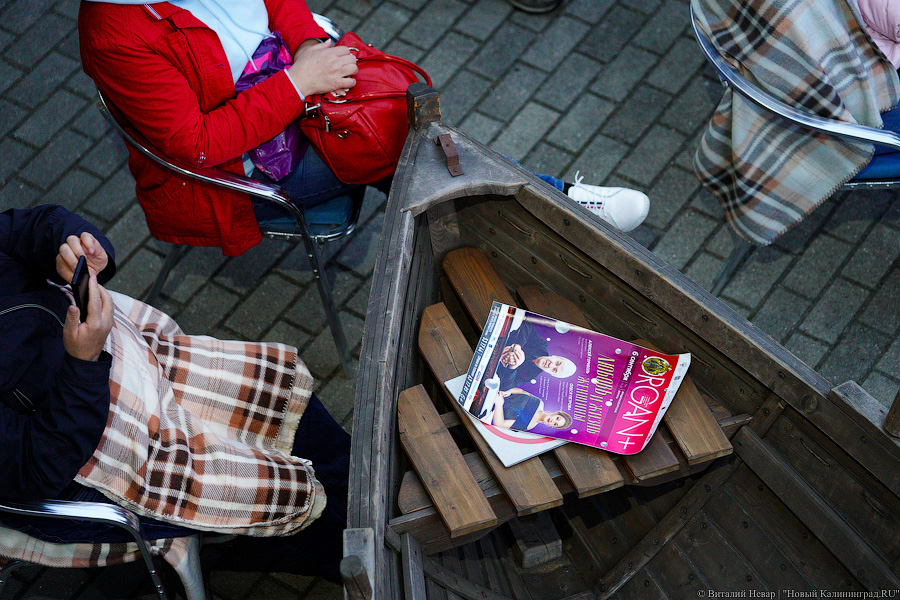 Любовь и жизнь: во Фридрихсбургских воротах выступила солистка Михайловского театра (фото)