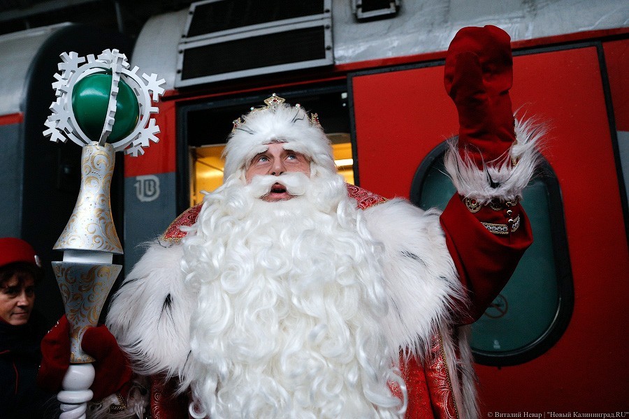 Дед Мороз пообещал одиночество россиянам, загадавшим на Новый год машину
