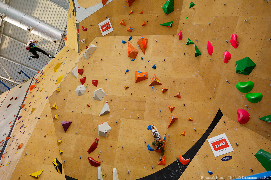 Свои вершины: как в Калининграде соревнуются в самом молодом олимпийском виде спорта (фото)