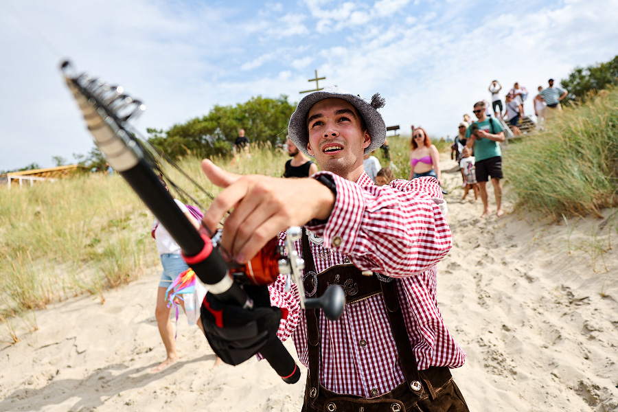 Отчего змеи летают как птицы: на Куршской косе провели фестиваль воздушных змеев (фото)