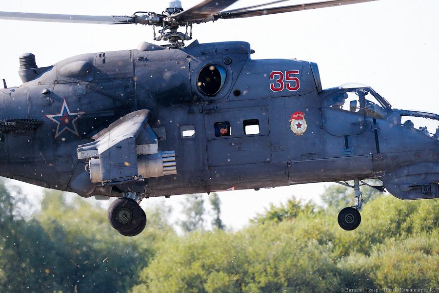 Бомбы в небе: совместные сборы морской авиации (фото)