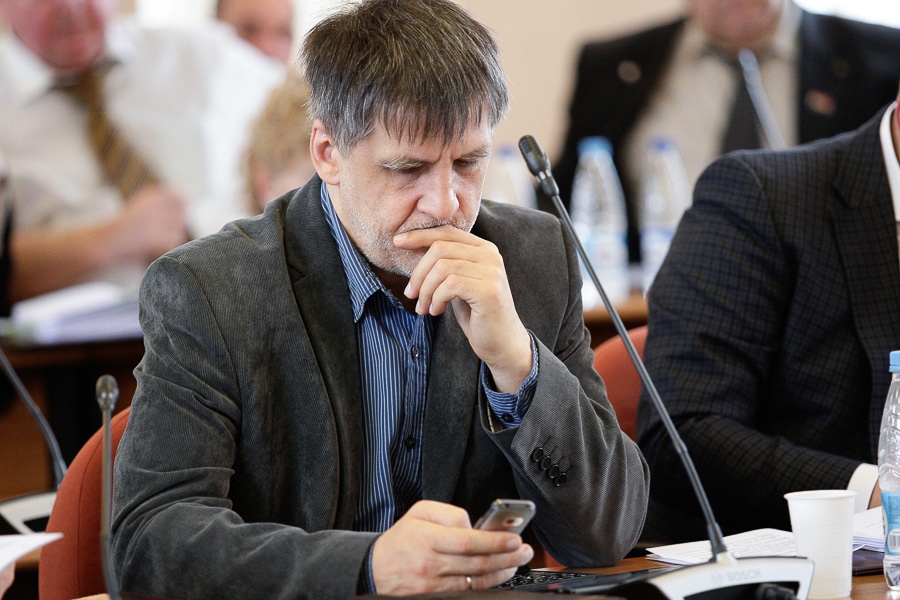Член КПСС стал еще одним кандидатом в губернаторы области