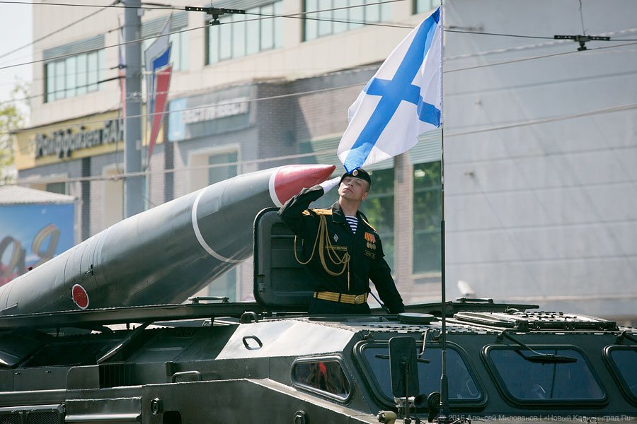 По главной улице с оркестром: как в Калининграде прошёл Парад Победы (фото)